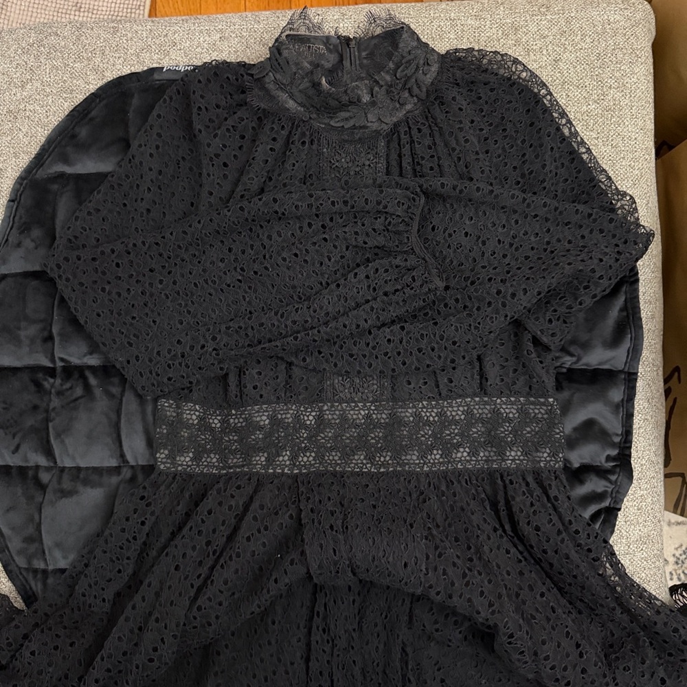 Giambattista Valli Black Lace Long-Sleeve Midi Dress SZ LG